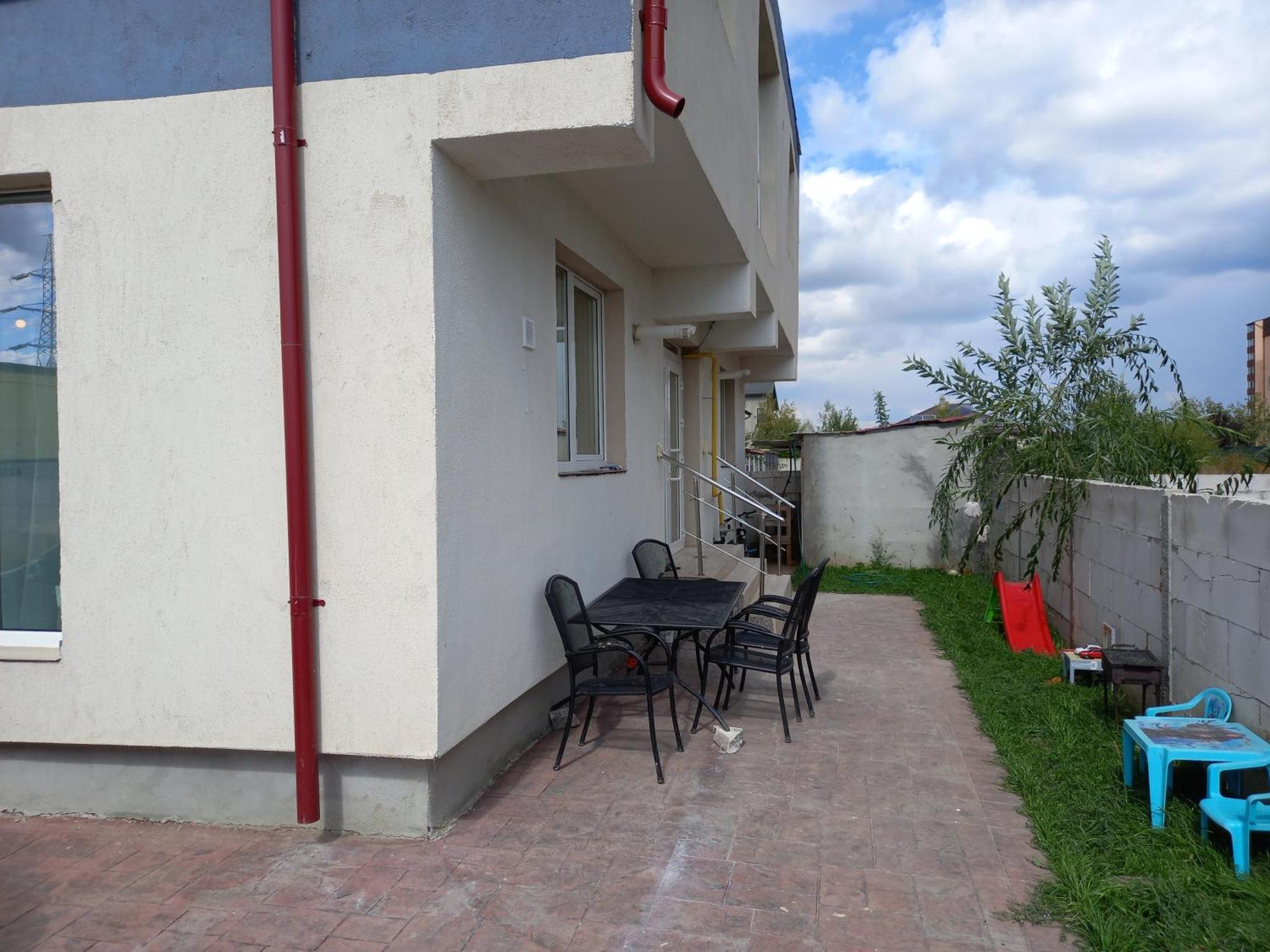 Twins Residence 2 Apart Hotel Ap 3 2 Rooms Chiajna Extérieur photo